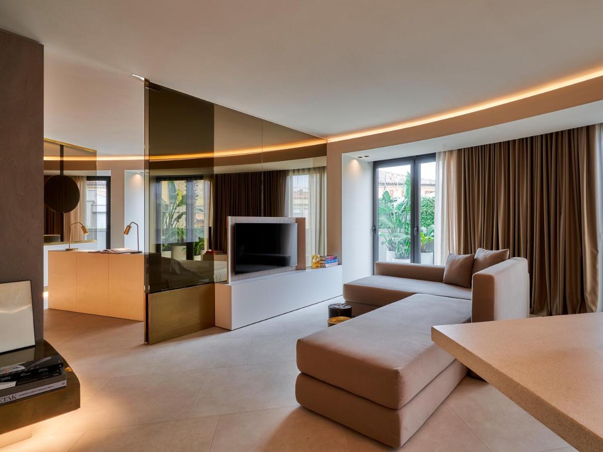 Le Residenze By Victoria Palace Cattolica Exterior photo